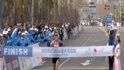 英格兰对拉脱维亚战报：凯恩破门，詹姆斯任意球绝杀，激情瞬间回顾！